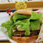 ドムドムハンバーガー - 梨のWてりやきバーガー　770円(税込)　※では、いただきます！