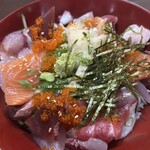 Ippo Hon Ten - 海鮮切り落とし丼