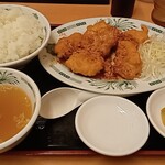 Hidakaya Kudanshita Ten - ドラゴンチキン定食大盛り＋3個餃子(800円＋60円＋160円)