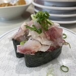 Hama Zushi Fukuoka Iigura Ten - 山盛りまかない軍艦165円