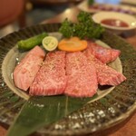 Sumibi Yakiniku Kurobeko - 