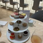 CAFE DIOR by LADUREE - 