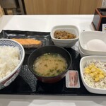 Yoshinoya Aomori Ekimae Ten - 