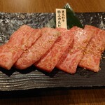 Kuroge Wagyu Yakiniku Shichikozan Kawaguchi Honten - 特上カルビ