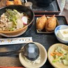 平成食堂 - 料理写真:お昼に食べて那須豚の冷やし蕎麦にお稲荷さんをつけて