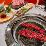 個室韓国焼肉 萬和苑 - 