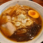 菜華楼 - 醤油ラーメン