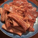 牛肉商 牛旬 三郎 - 