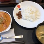 Matsuya Akurosupuraza Morioka Ten - ごろごろチキンのバターチキンカレー830円税込アプリクーポン利用