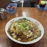 尾道ラーメン たに 尾道駅ビル店 - 