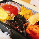 弁当のおおつか - 海苔の佃煮、チーズ揚げ、とうもろこし揚げ