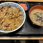 吉野家 - 牛丼（特盛）としじみ汁