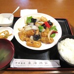 東海酒家 - 白身魚の黒胡椒炒め定食