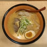 Ramen Jiraiya - 味噌らーめん 940円