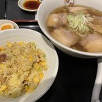 喜多方ラーメン 坂内 - 