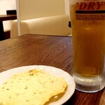 CURRY HUB - 生ビールとお通し