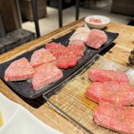 NIKU AZABU Musashi Koyama Ten - 色々なお肉が楽しめます！