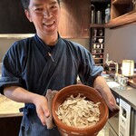 たでの葉 - 11皿目
松茸の炊き込みご飯、焼き茄子の味噌汁