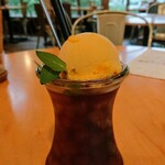 ANOTHER PLACE CAFE - コーヒーフロート＋フランボワーズ 660円