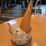 ANOTHER PLACE CAFE - クッキー&クリーム 429円