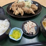 どんこの里いぬかい - 唐揚げ定食、ミニうどんに変更