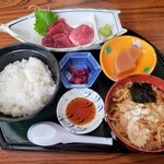 食事処日の出 - 料理写真:まぐろ刺定食　1250円