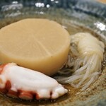 Robata to Oden Koronagirai Hamamatsu Ten - ・大根、しらたき、たこあし