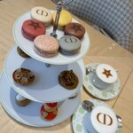 CAFE DIOR by LADUREE - 