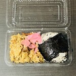 もがみ物産館 - 料理写真:おこわとおにぎりのパック