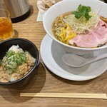 本町製麺所 中華そば工房 - 