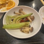 チャイニーズダイニング チリケン - 季節の野菜炒め。香ばしい。