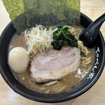 横浜ラーメン てっぺん家 - 