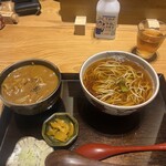 手打蕎麦 ふじや - 蕎麦屋の牛カレー丼と手打ちそば