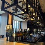 FIVE Grill & Lounge - 