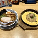 Marugen Ramen Takamatsu Kamitenjin Ten - ◆ 熟成醤油ラーメン チャーハンセット ¥979-
                        ※ランチタイム価格