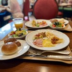 ファンタジースプリングス・レストラン - 料理写真: