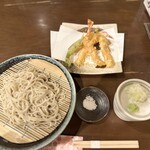 石臼挽手打ち蕎麦 えび家 - 