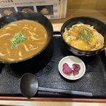 Iroha - 牛すじカレーうどんとチキンカツ丼