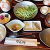 中海の郷 - 料理写真:どじょうが、てんてこ舞い定食の天ぷら付き