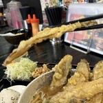 まるまるうどん - ごぼう天うどん