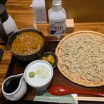 手打蕎麦 ふじや - 蕎麦屋の牛カレー丼と手打ち蕎麦¥1,400