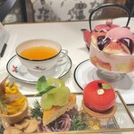 SALON BAKE & TEA - 