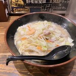 Hakata Ramen Chanpon Hiruto Yoru - 