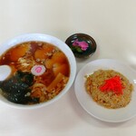 あらい食堂 - チャーシューメン＋大盛＋半チャーハン(お新香付)