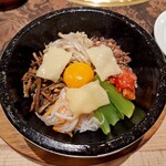 Daiju En Hon Ten - 石焼きチーズビビンバ ハーフ