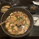 Hong Kong Shuka Keiki Kannai Ten - 豚肉と豆腐の煮込み