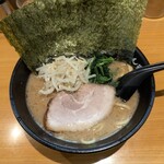 横浜ラーメン てっぺん家 - 