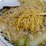 悦ちゃん - 味噌ラーメン（900円）の大盛（プラス100円）︰麺リフトアップ