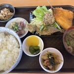 山奈食堂 - 料理写真: