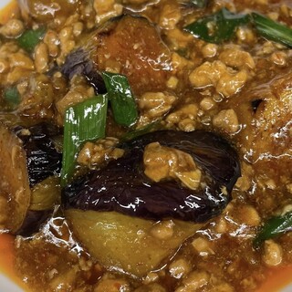 [Authentic Szechuan Cuisine] Handmade Dim sum and deliciously spicy Sichuan mapo tofu